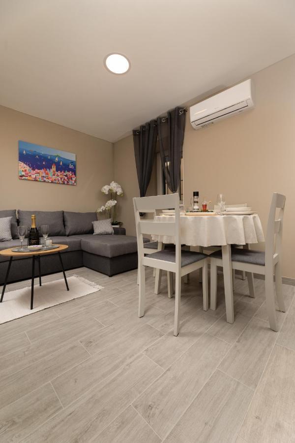 Apartments Neptun Baška Eksteriør billede