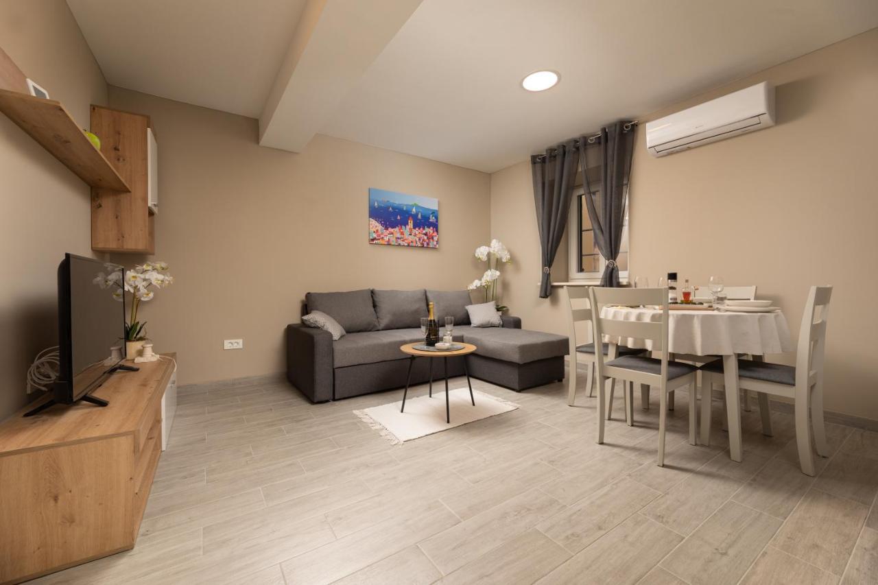 Apartments Neptun Baška Eksteriør billede